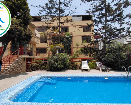piscina y fachada